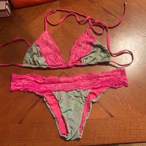Beach Bunny bikini in great condition